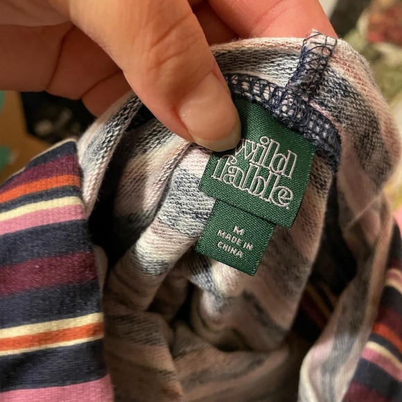 NWOT WILD FABLE STRIPED CROPPED HOODIE - Picture 4 of 5